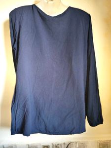 Defective Floral Embroidered Top size M/ L