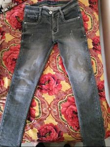 Original Tommy Hilfiger Jeans Size 28