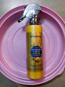 St.Botanica Pro Keratin And Argan Hair Spray