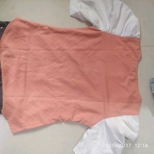 Puffed shoulder side cinched waist top
