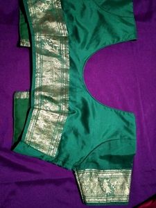 Red &amp; Green Pure Kanjivaram Silk Saree
