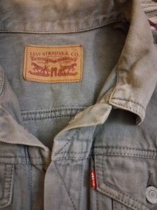 Levi&#39;s Denim Trucker Jacket - Acid Wash