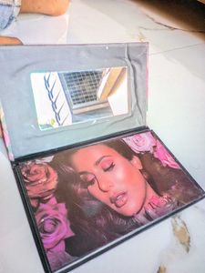 Eyeshadow Palette Lightly Used