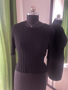H&M Black Ribbed Top