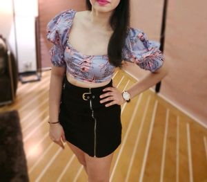 Elegant Short Belted Black Skirt