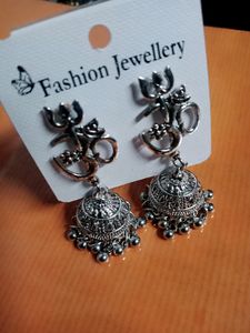 Om Jhumka