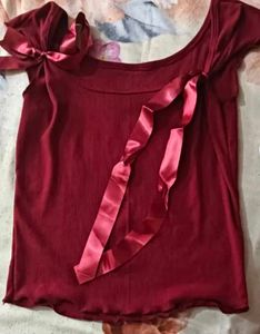 Ribbed Knit Top with Ribbon Detail