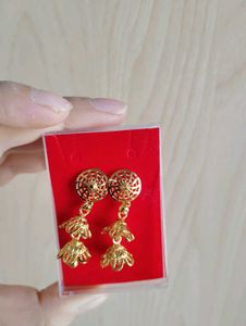 BIG GOLDEN  EARRINGS 😍