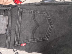 Levi&#39;s Black Jeans