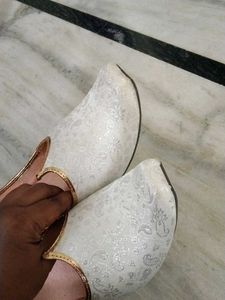 Men Treditional Footwear