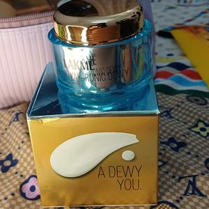 Never Used Lakme Hyaluronic Dewy Gel Creme🫧💕