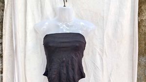 142311. Black Bandeau Style Top