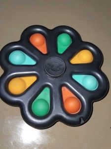Simple Dimple Spinner Toy