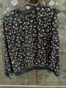 Daisy print Crop Top With satin Lace