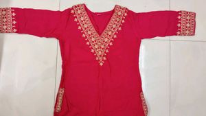 Elegant Embroidered Kurta With Pant Set 🩷