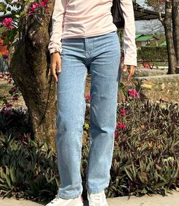 Light Wash Straight Leg Jeans