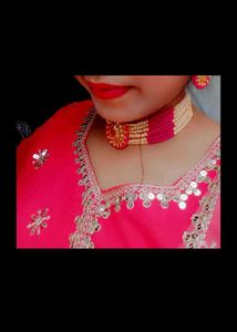 pink Embroidered Kurta.srif 30 miniut wear kiya.