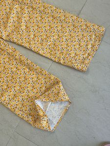 Floral Wide leg Pants 💛
