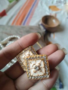 Pearl Necklace &amp; Earring Set