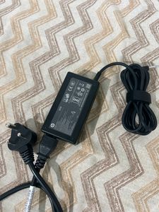 A Brand New HP Laptop Charger