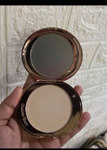 Charlotte Tilbury Compact