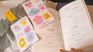 aesthetic  Planner book &amp; Sticker Set💞