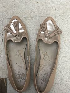 Clarks Somerset Ballet Flats - Nude Tassel Detail