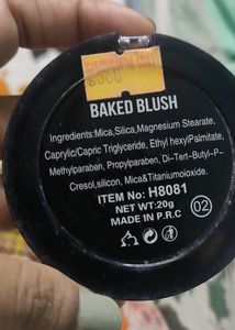 HUDA BEAUTY Blusher &amp; Powder