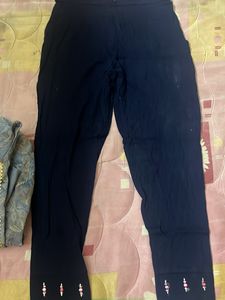 L Size Kurta Set With Work In Front