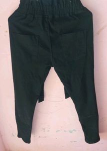 Black Knot Jeans