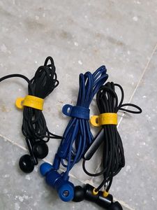 Realme Wired Earphones - Bundle of 3