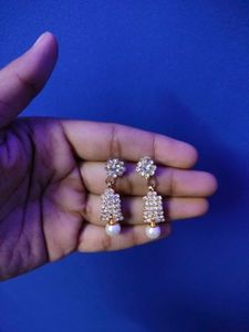 Traditional Crystal Stud Earrings
