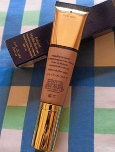 Estee Lauder Moisturizing Makeup Foundation