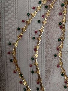 Elegant Gold-tone necklace