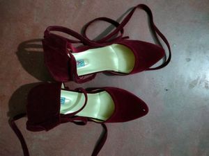 Maroon Heel With Straps- size 6