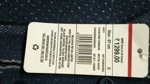 Avassa floral Navy Blue Cardigan 🩶