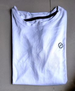 Women White T-shirt 👕.... ....