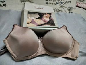 Lightly Padded Triumph Bra