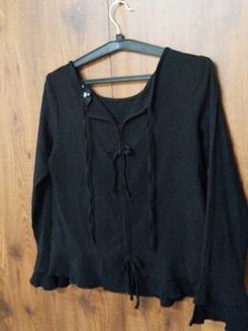Women Black Top