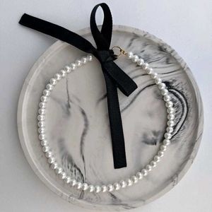 Pearl Ribbon Choker