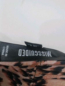 (800)Leopard Print Thong Bikini Bottom