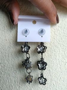 Dangling Star Earrings