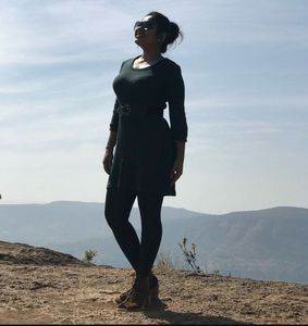 stretchable knitted green dress ripped pattern