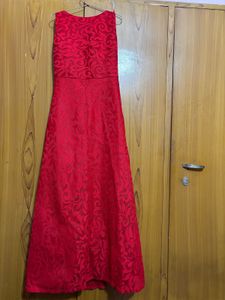 this is beautiful ethinic gown for women