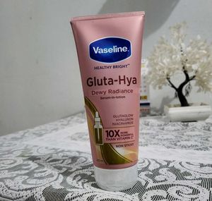 Vaseline Gluta-Hya Lotion