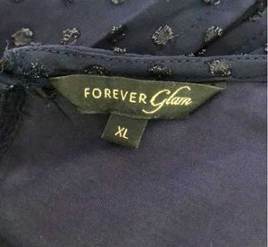 Navy Blue Top 🐾🛍️