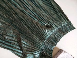 Metallic Green Sparkling Pleated Skirt