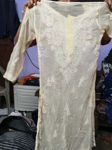 Elegant Lucknowi Chikan Kurta