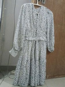 Floral Print Midi Dress size M