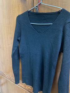 sale!!black wool top